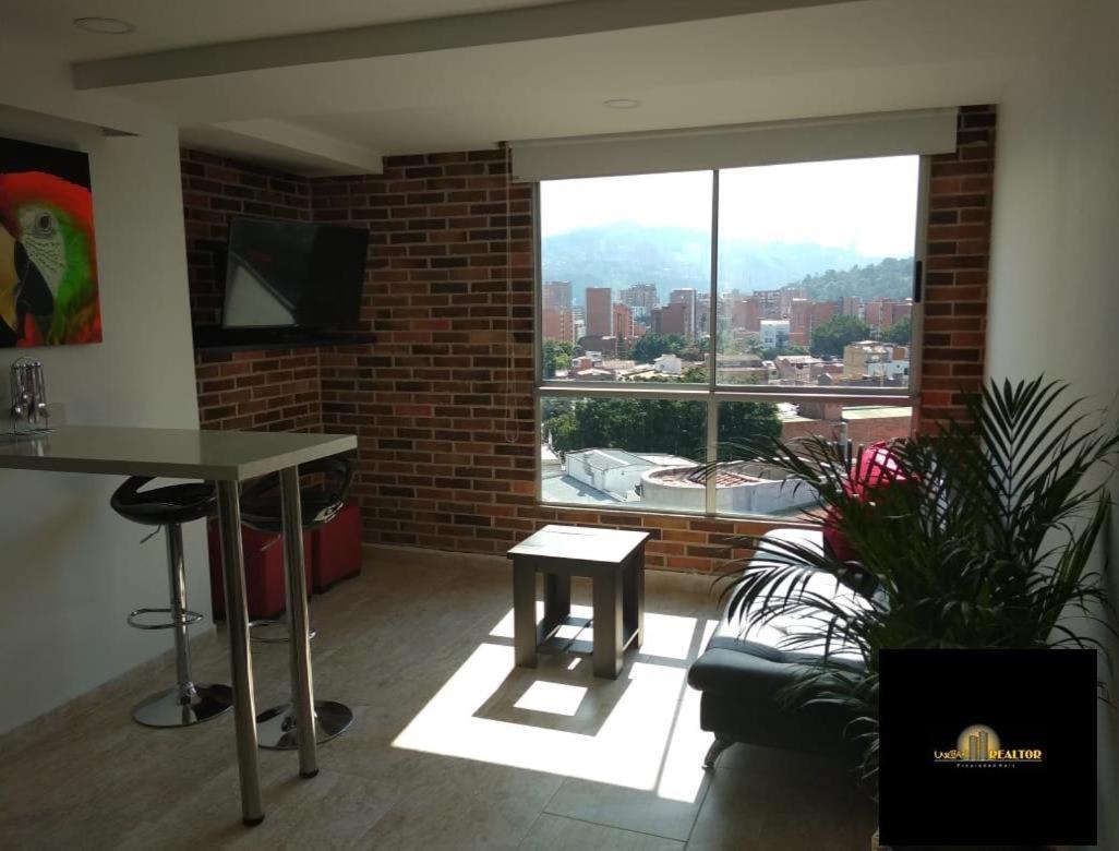 Apartasuites Av Medellín Esterno foto